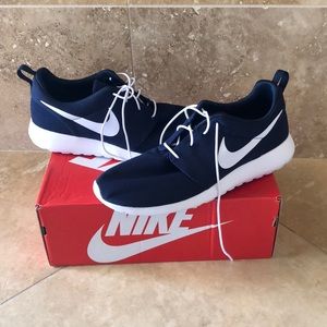Nike Men’s Roshe Size 13